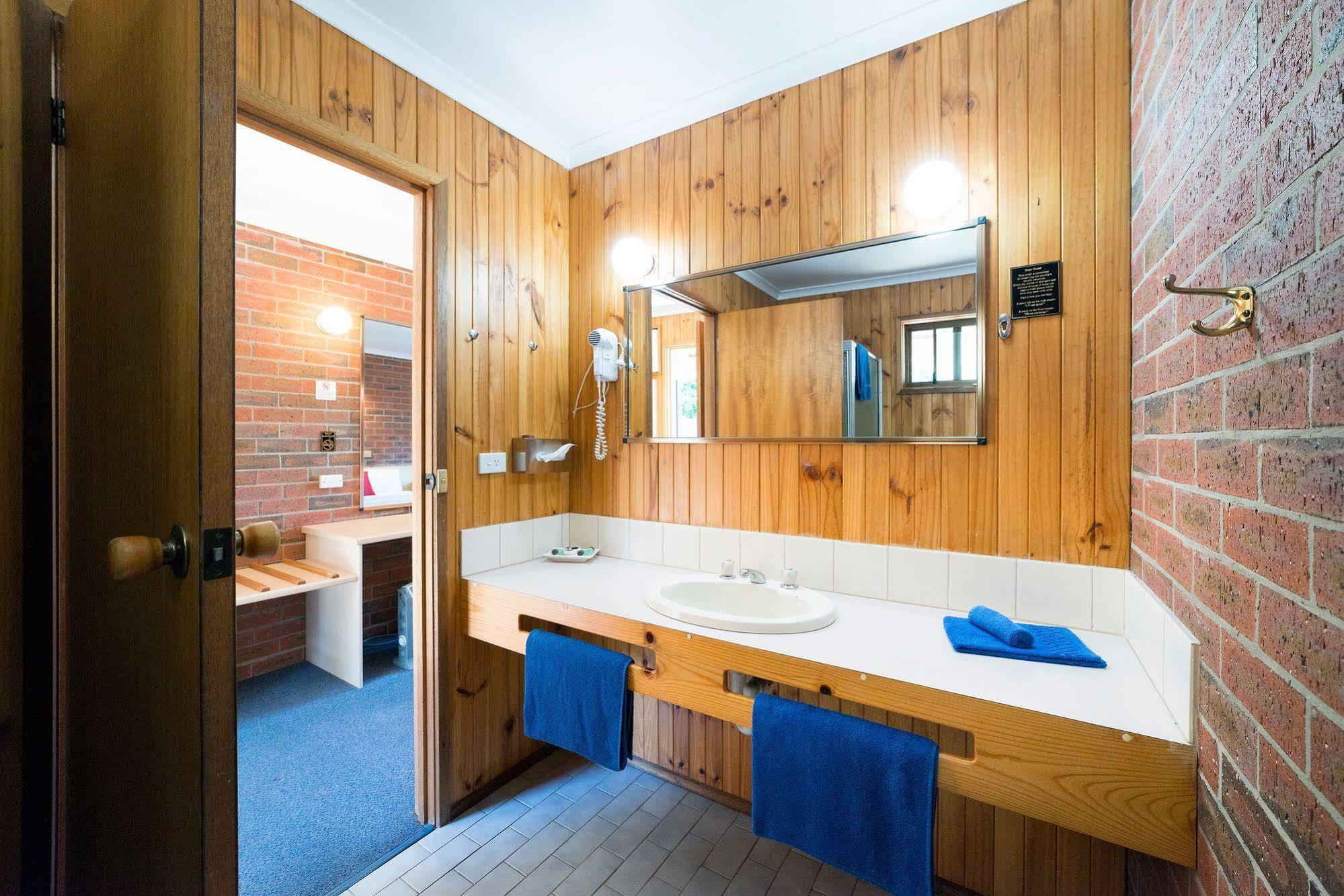 Kookaburra Motor Lodge Halls Gap Exterior photo